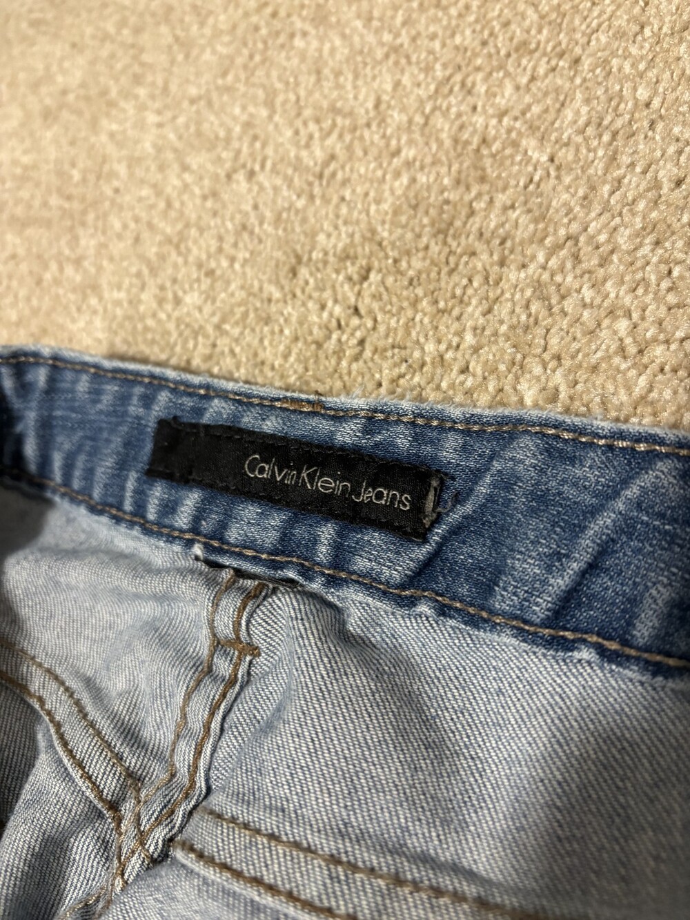 Calvin Klein Jeans Womens Sz 10 Capris Cuffed Slim Medium Wash Blue 21" Inseam - Picture 5 of 10